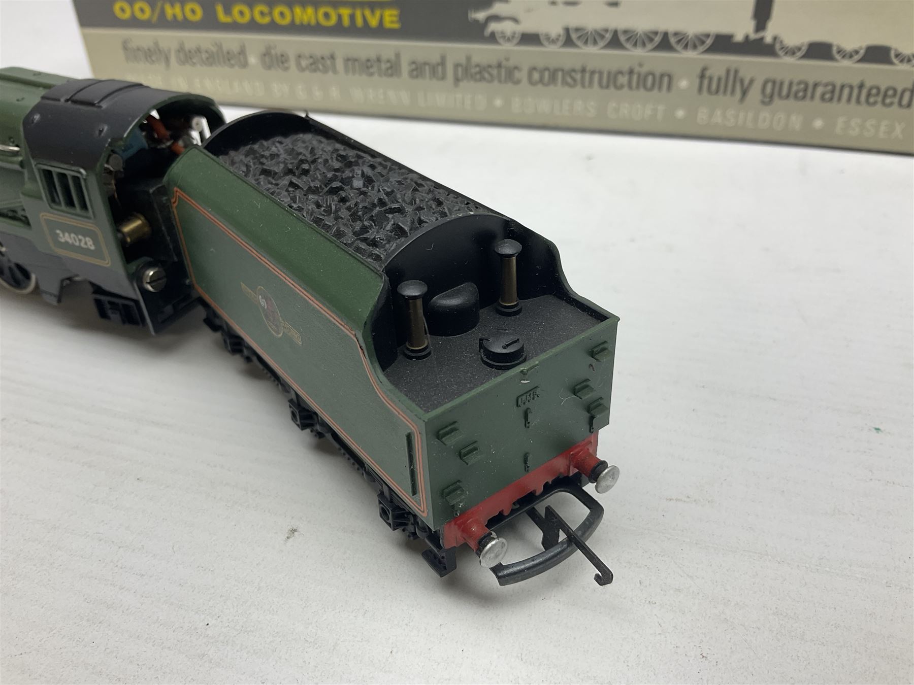 Wrenn '00' gauge - Rebuilt Bulleid Pacific 4-6-2 locomotive 'Eddystone' No.34028 in BR Green with ce - Image 9 of 14