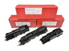 Hornby Dublo - 3-rail EDL17 Class N2 0-6-2 tank locomotive without coal No.69567; and Class N2 0-6-2