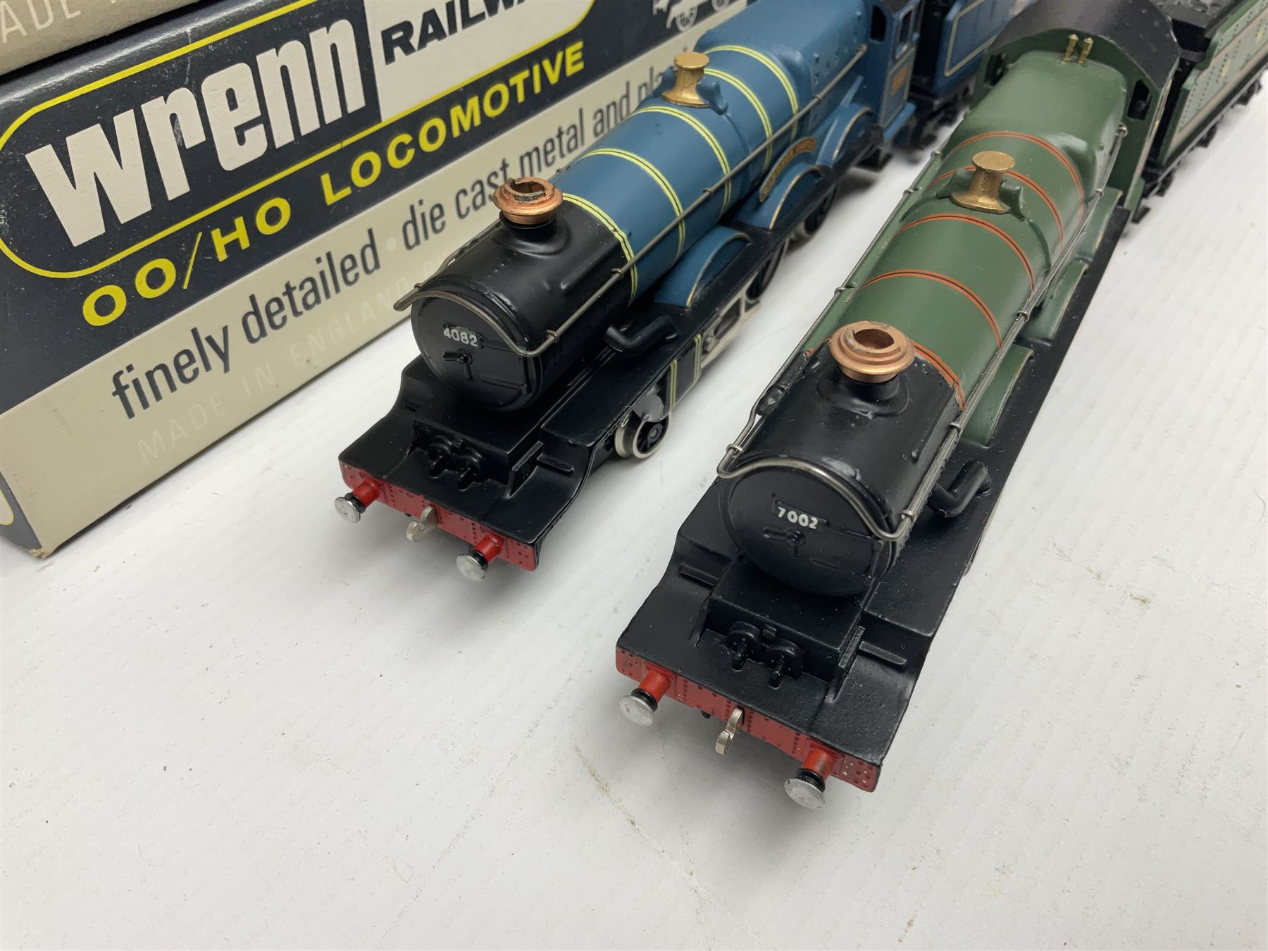 Wrenn '00' gauge - two Castle Class' 4-6-0 locomotives - 'Devizes Castle' No.7002 in GW Green; and ' - Image 2 of 15