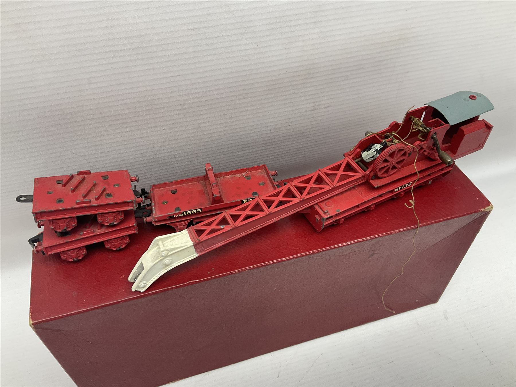 Hornby Dublo - 4620 Breakdown Crane No.133 in red with Match Trucks; boxed; another unboxed 4620 Bre - Image 10 of 13