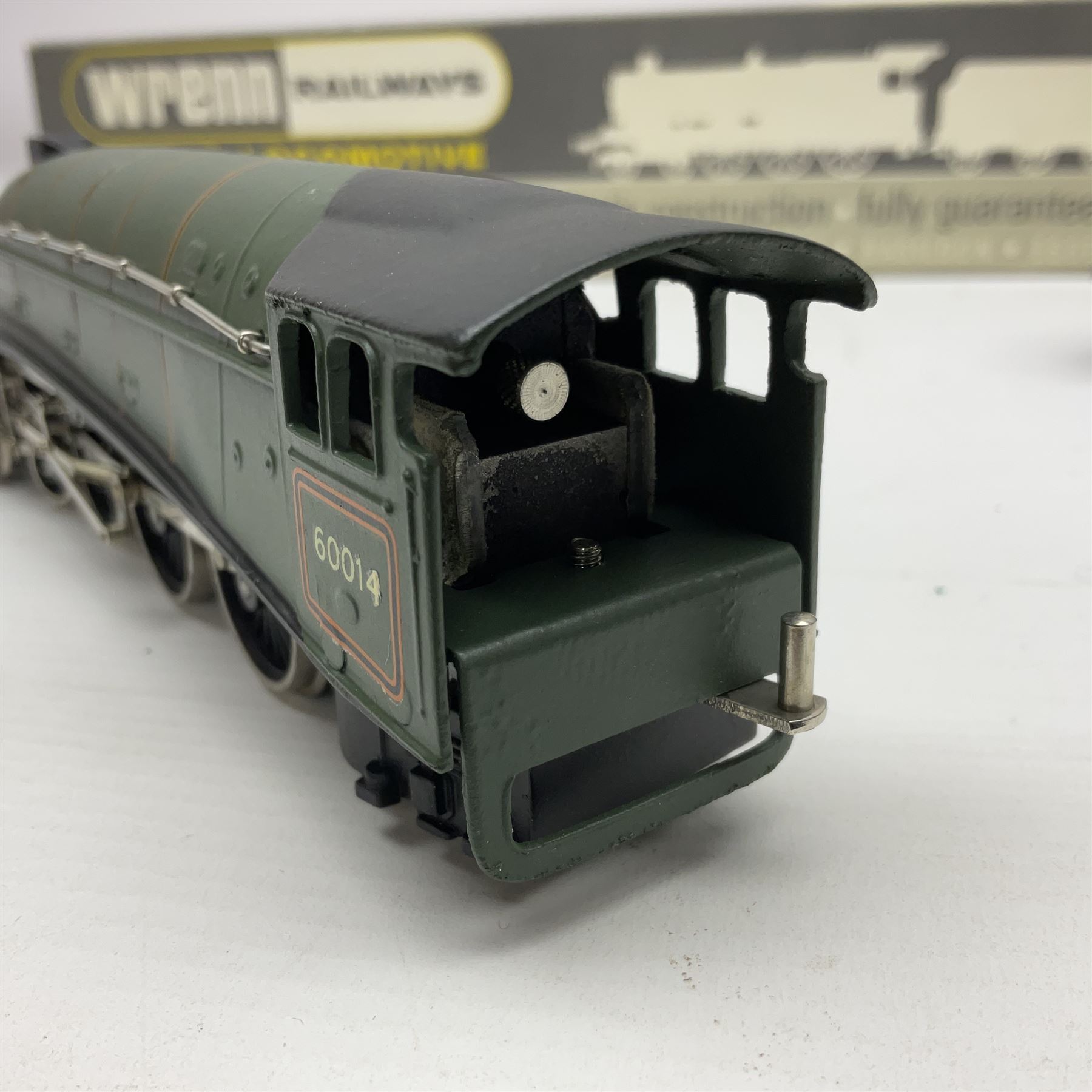 Wrenn '00' gauge - Class A4 4-6-2 locomotive 'Silver Link' No.60014 in BR Green; boxed with instruct - Image 7 of 10