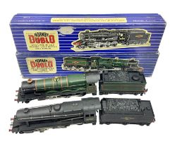 Hornby Dublo - 3-rail - Class 8F 2-8-0 freight locomotive No.48158 in unlined BR black; and Castle C