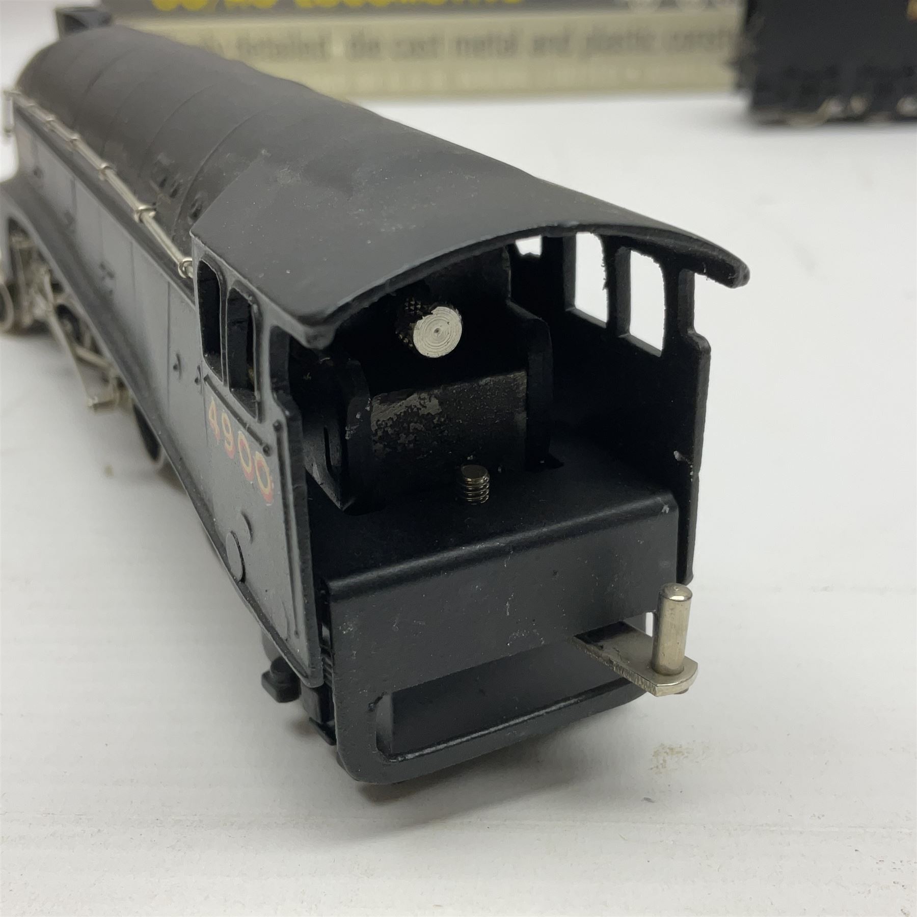 Wrenn '00' gauge - Class A4 4-6-2 locomotive 'Gannet' No.4900 in NE Wartime black; boxed with instru - Image 5 of 10