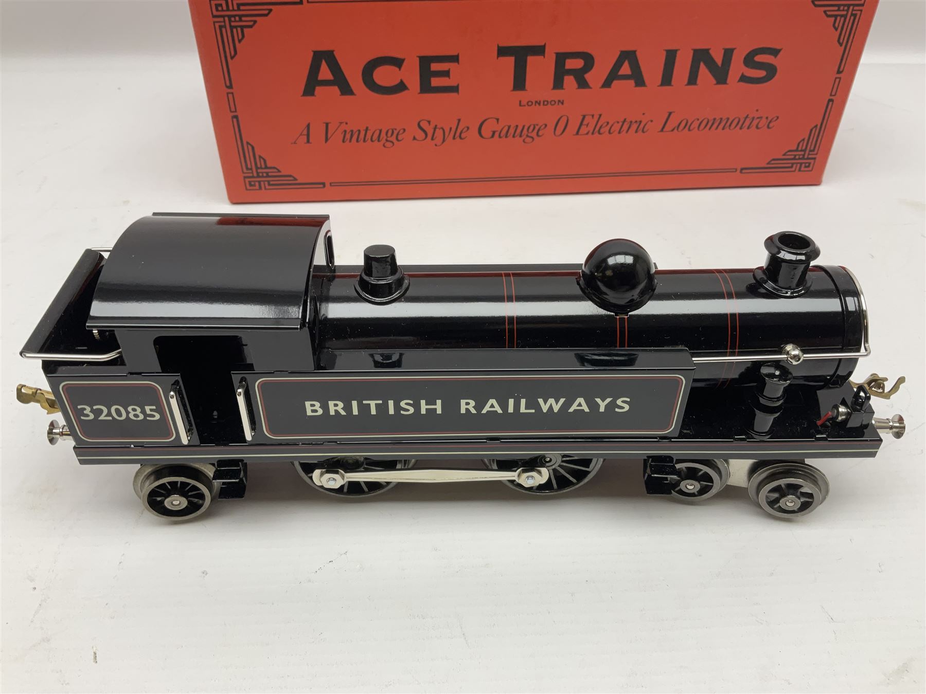 Ace Trains '0' gauge - E/2BR 4-4-4 tank locomotive No.32085 in BR black; boxed with original packagi - Image 10 of 17