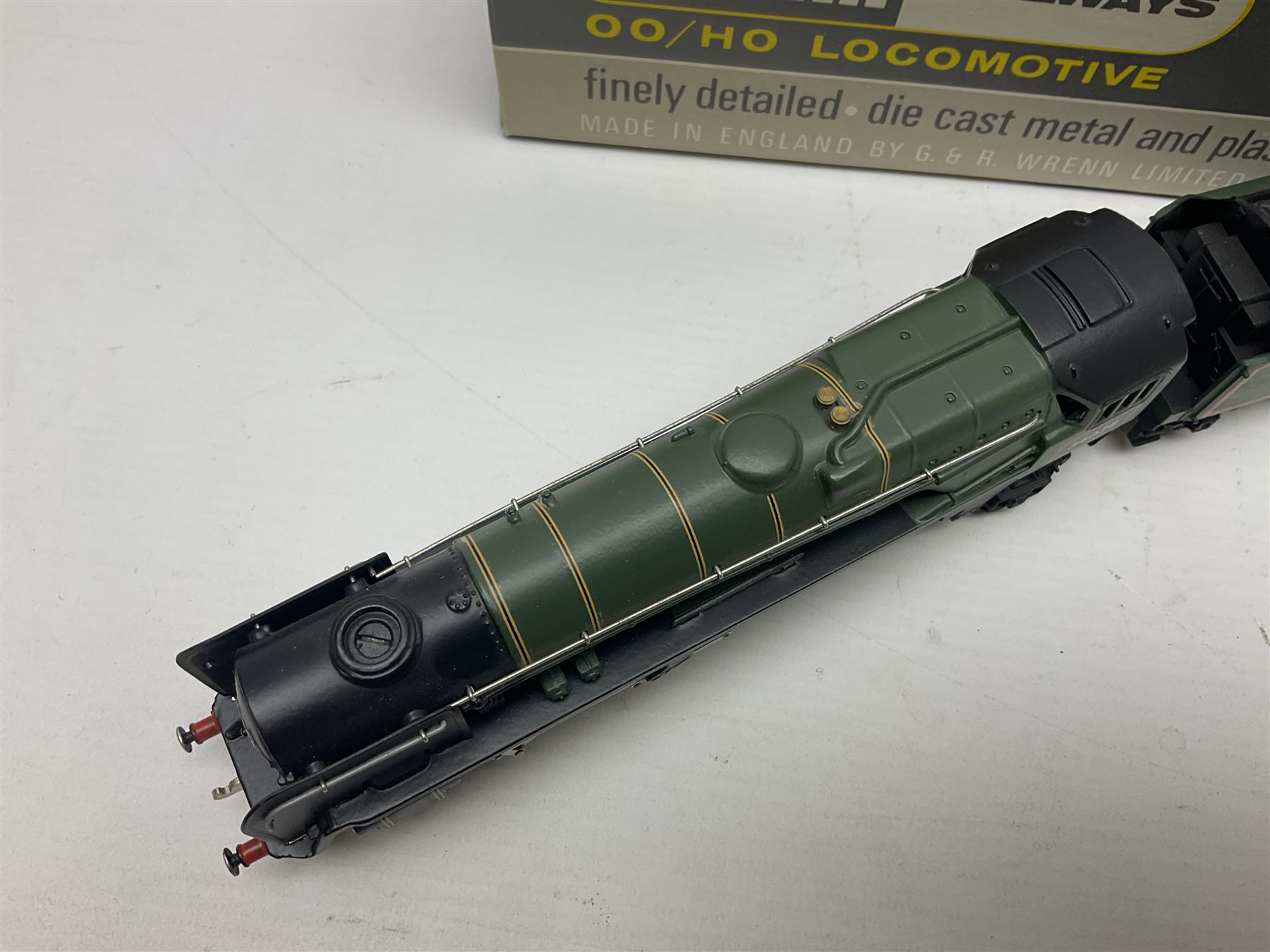 Wrenn '00' gauge - Rebuilt Bulleid Pacific 4-6-2 locomotive 'Eddystone' No.34028 in BR Green with ce - Image 5 of 14