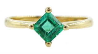 14ct gold single stone square cut emerald ring