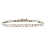 18ct white gold round brilliant cut diamond bracelet