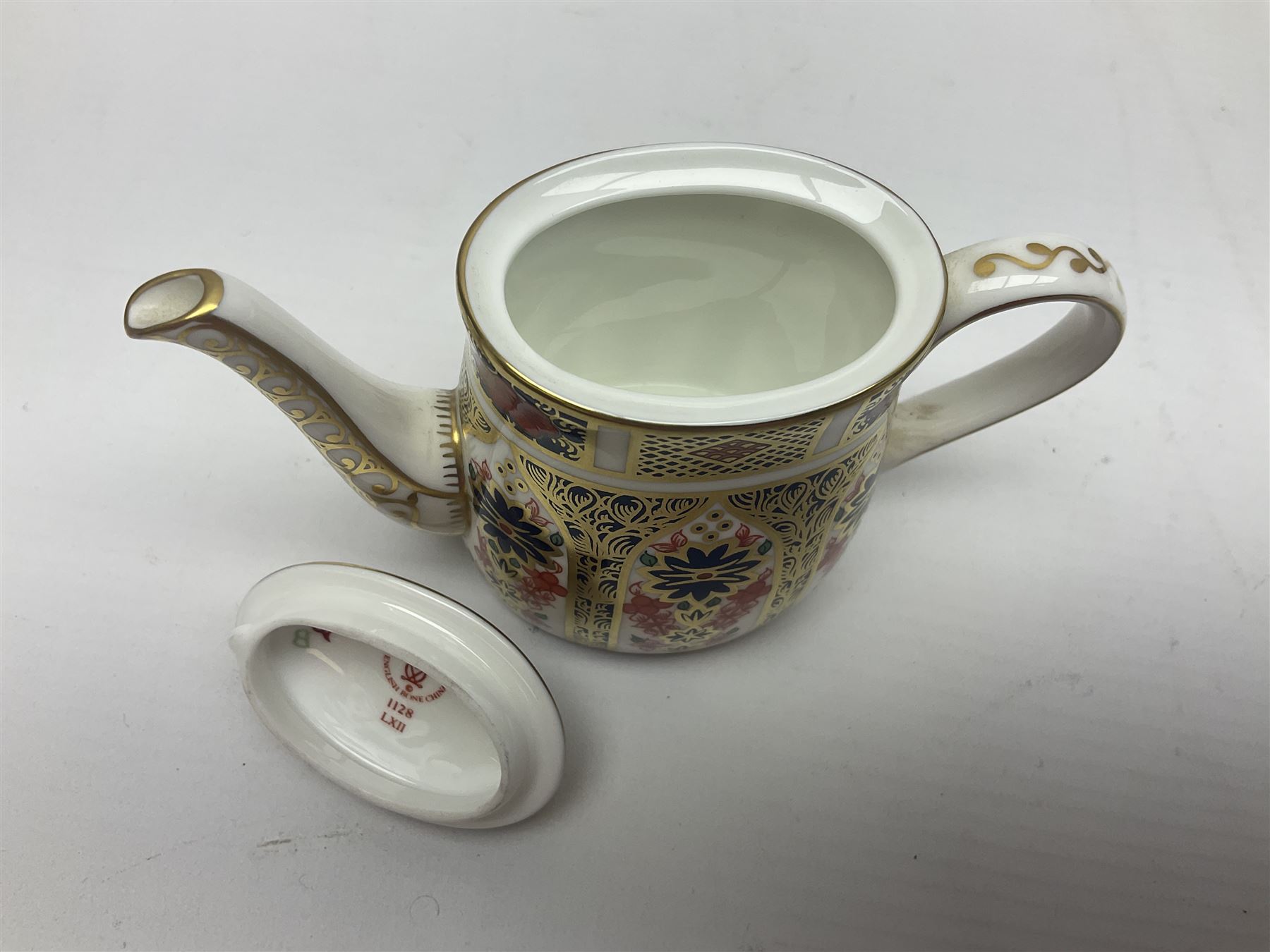 Royal Crown Derby Imari pattern cabaret set - Image 10 of 11