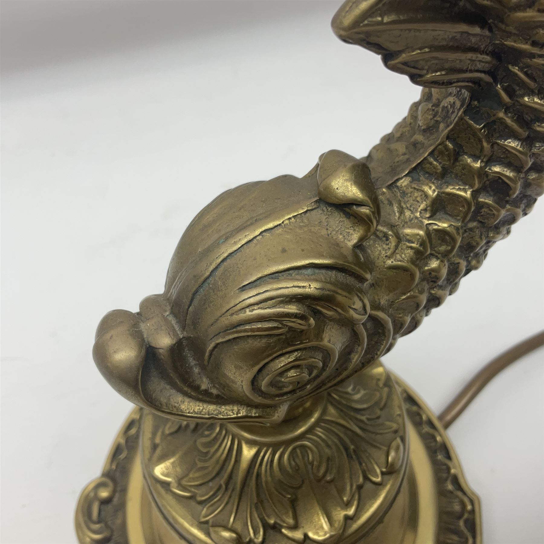 Gilt metal table lamp - Image 6 of 10