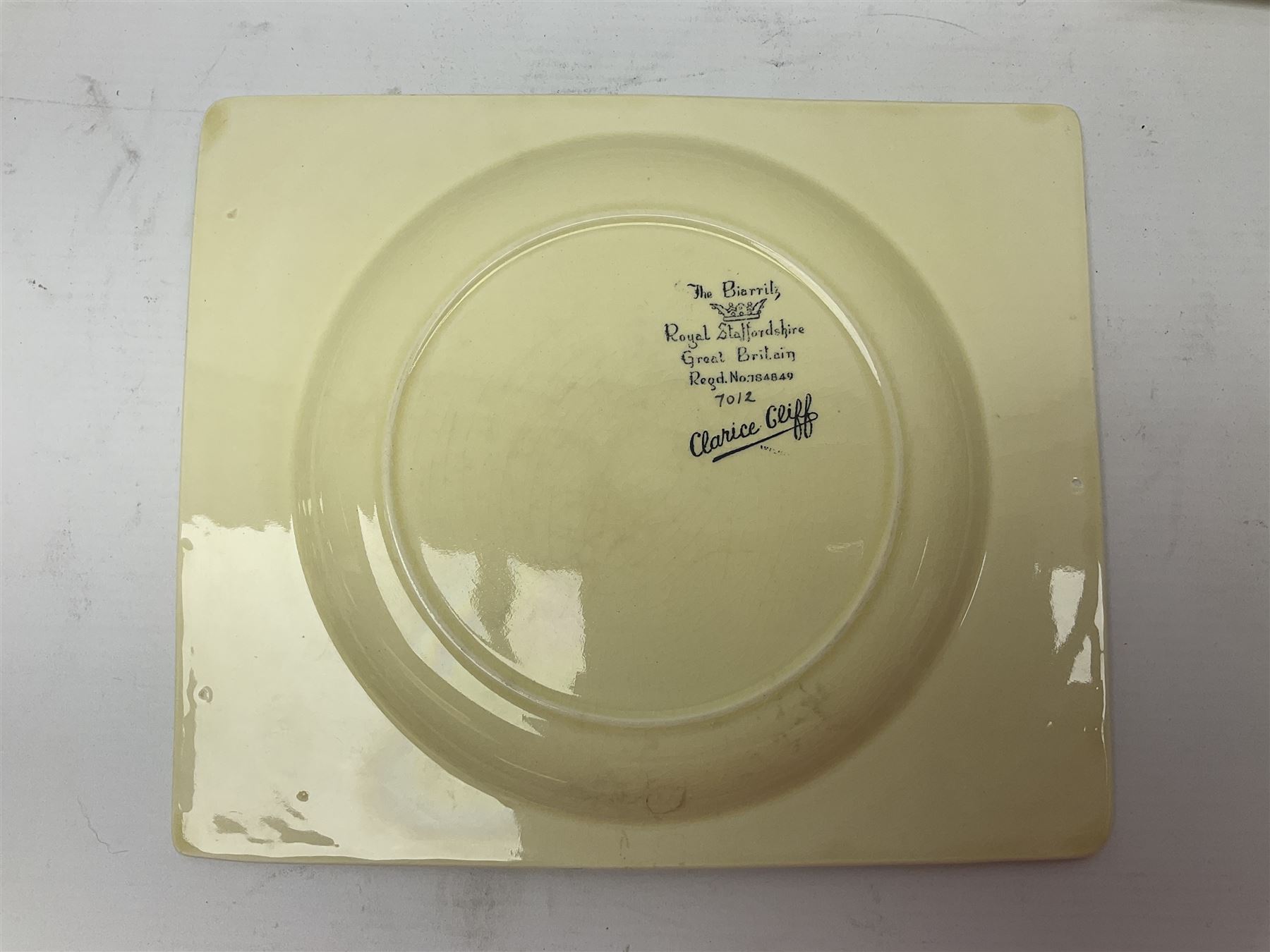Clarice Cliff Biarritz for Royal Staffordshire/Wilkinson Ltd - Image 4 of 8