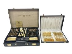Bestecke Solingen canteen of gold plated cutlery for twelve place settings