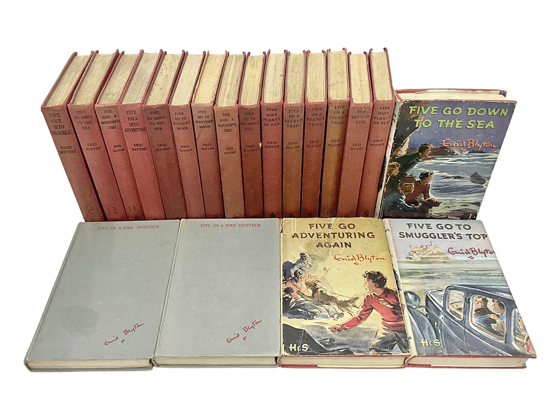 Enid Blyton; Famous five twenty volumes