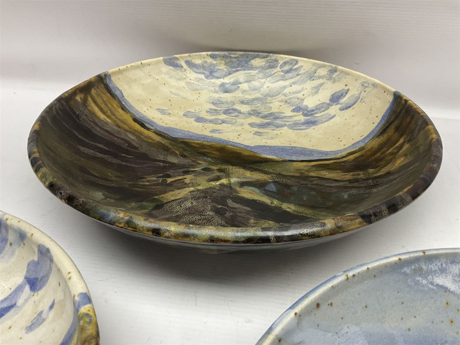 Wendy Abbott Salt; Three studio pottery dishes - Image 4 of 10