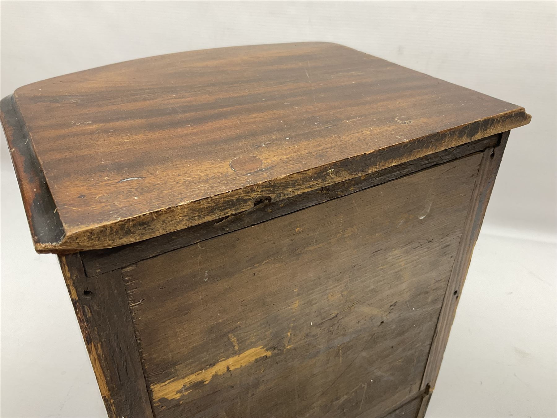 Table top stained wood three drawer chest - Image 9 of 12