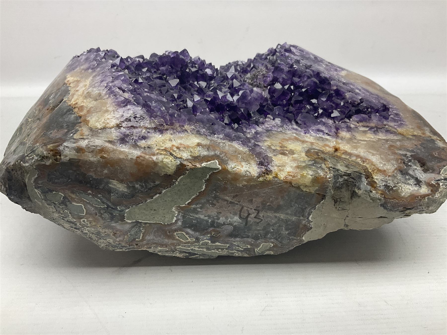 Large amethyst crystal geode cluster - Image 11 of 12