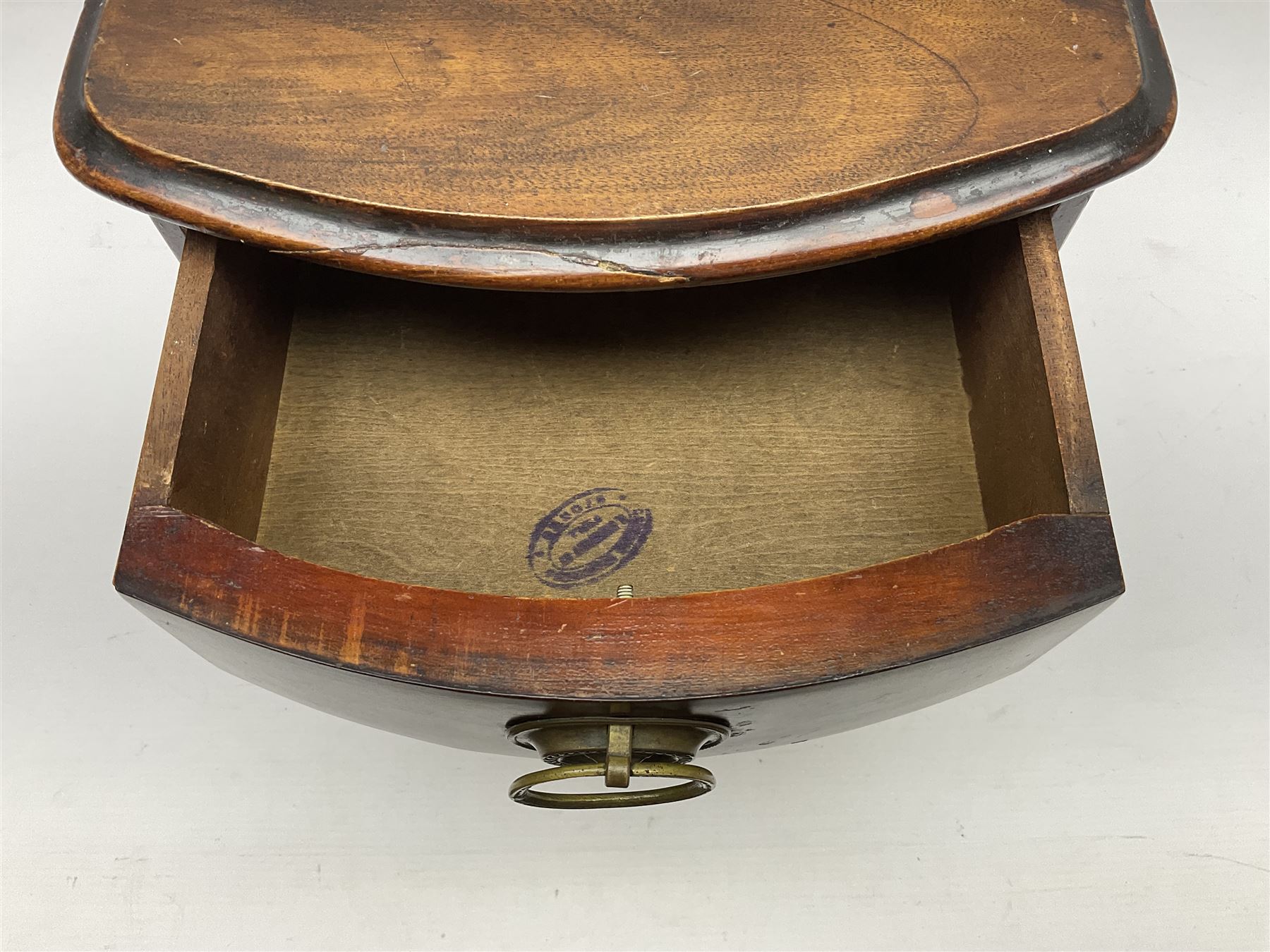 Table top stained wood three drawer chest - Image 3 of 12