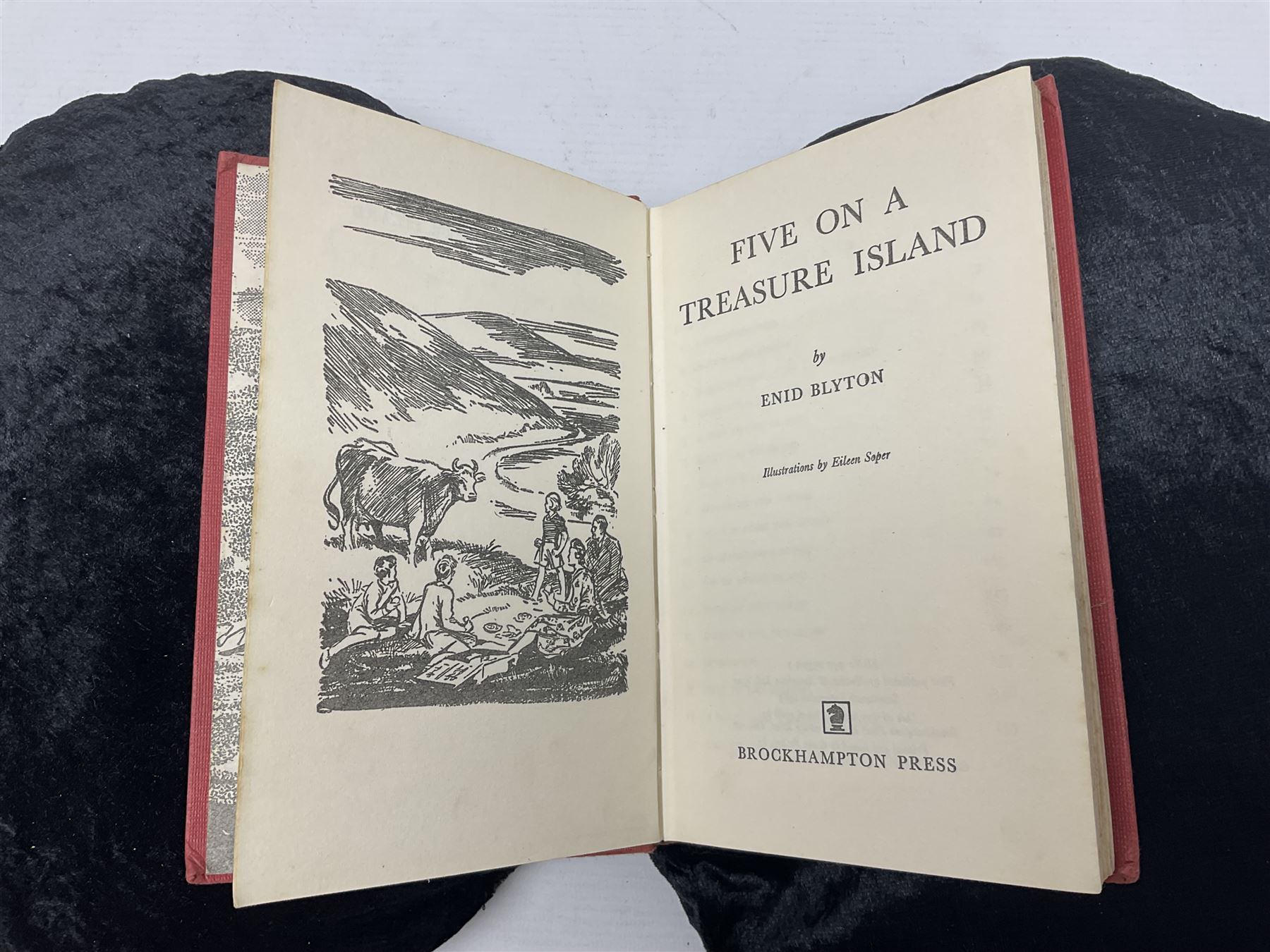 Enid Blyton; three copies of The First Adventure of the Famous Five; Five on Treasure Island - Image 15 of 17