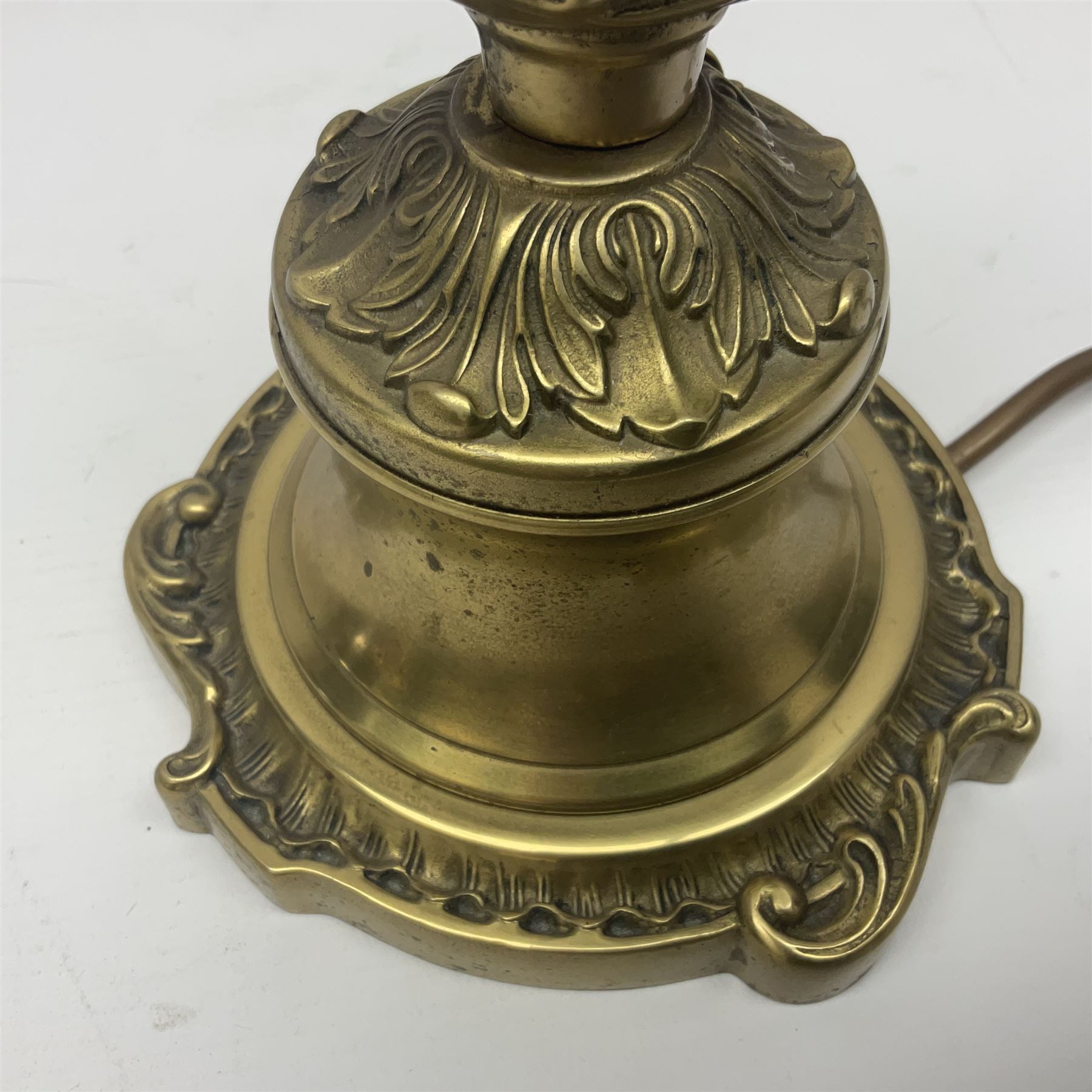 Gilt metal table lamp - Image 7 of 10