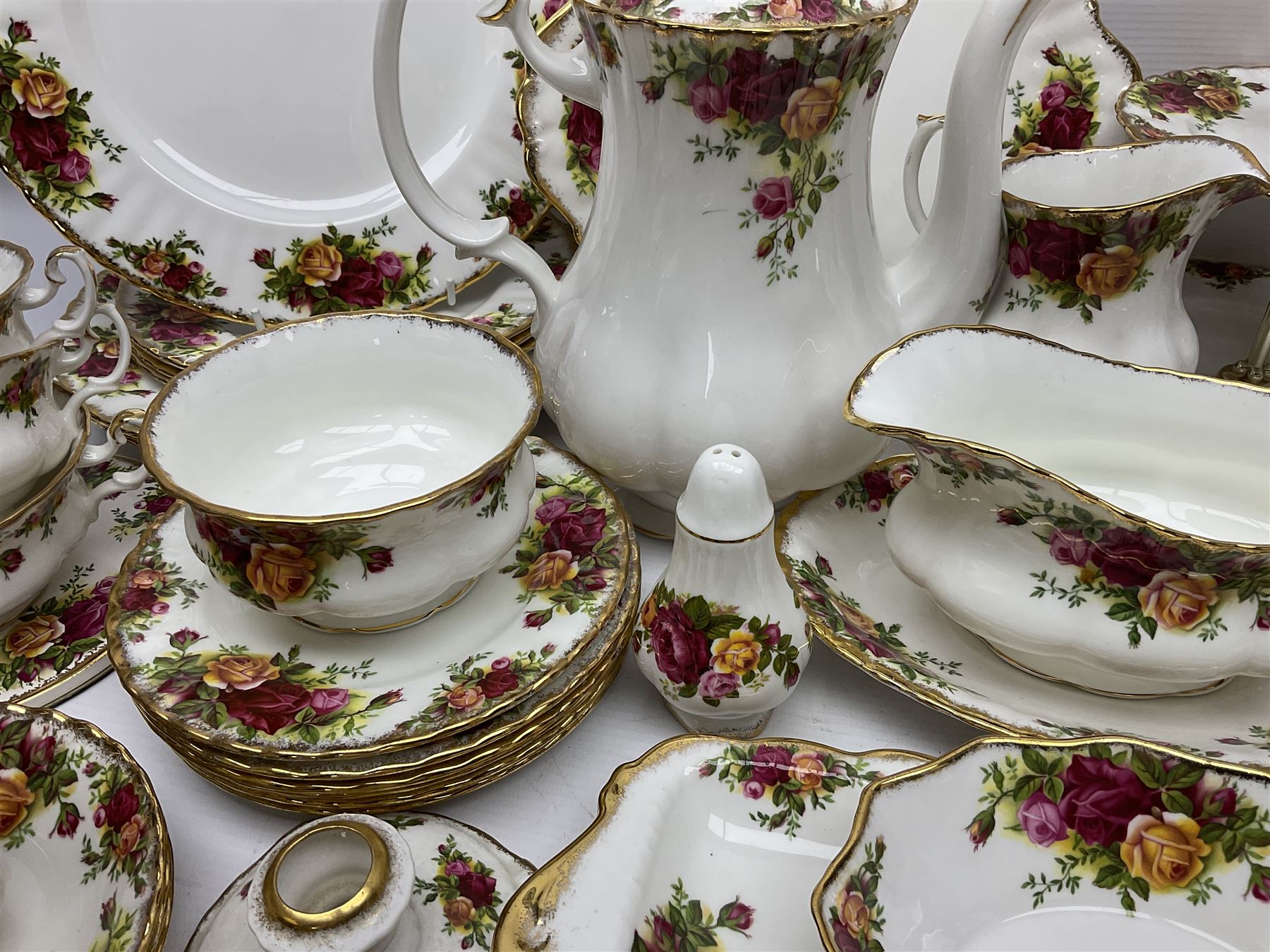 Royal Albert Old Country Roses pattern coffee service for six - Image 5 of 17