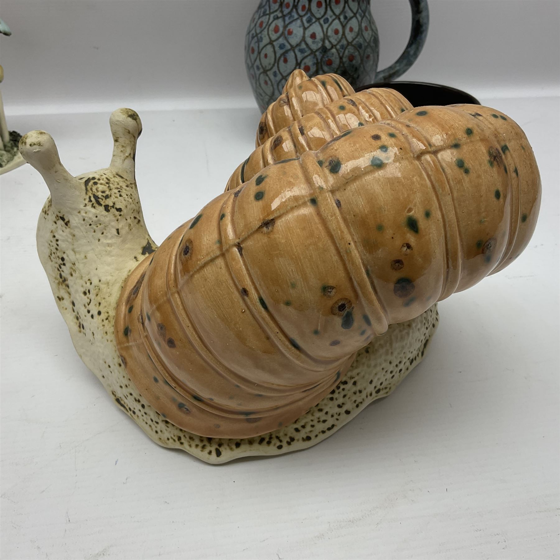 Collection of studio pottery - Image 7 of 16