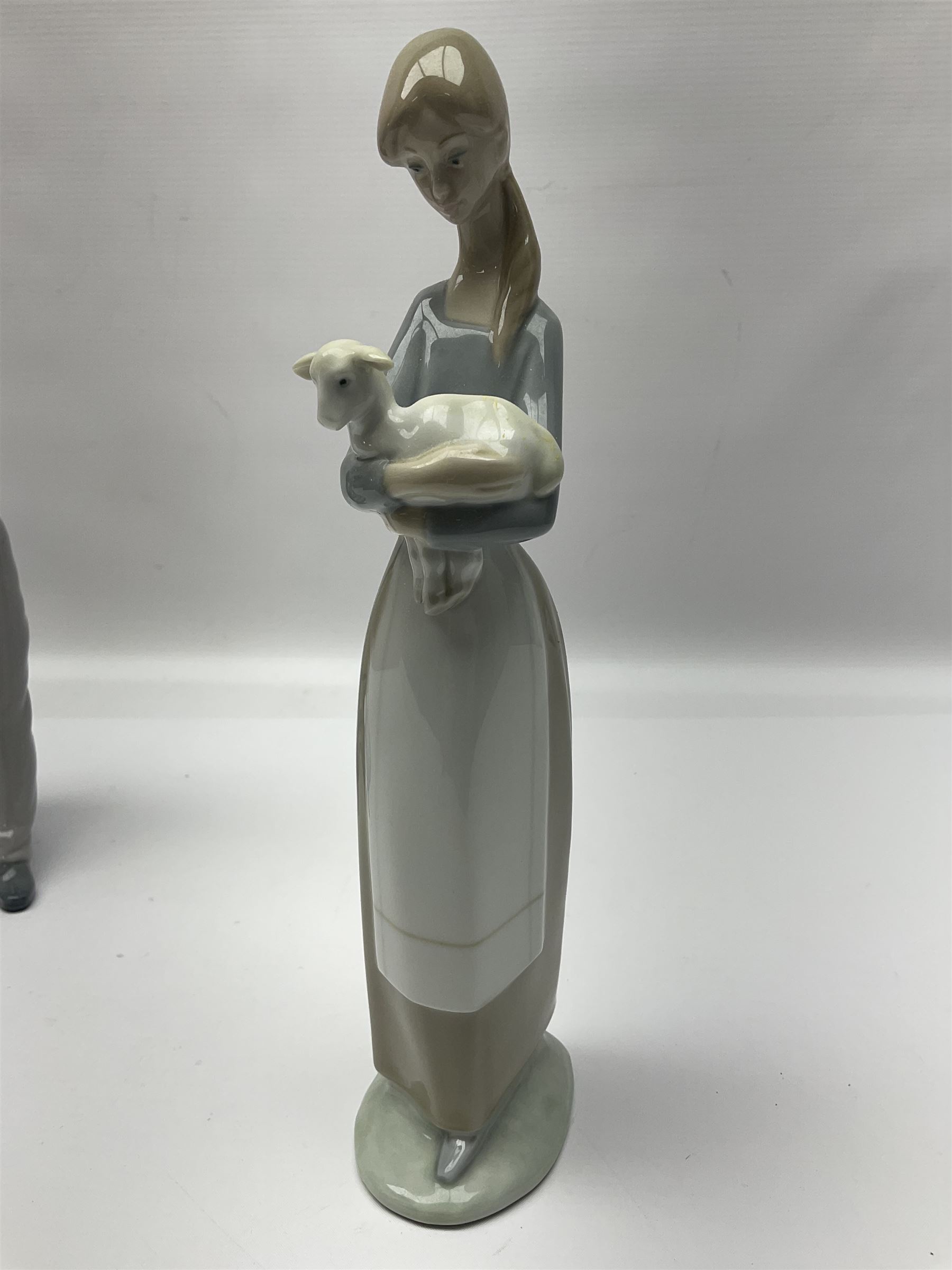 Five Lladro figures - Image 11 of 16