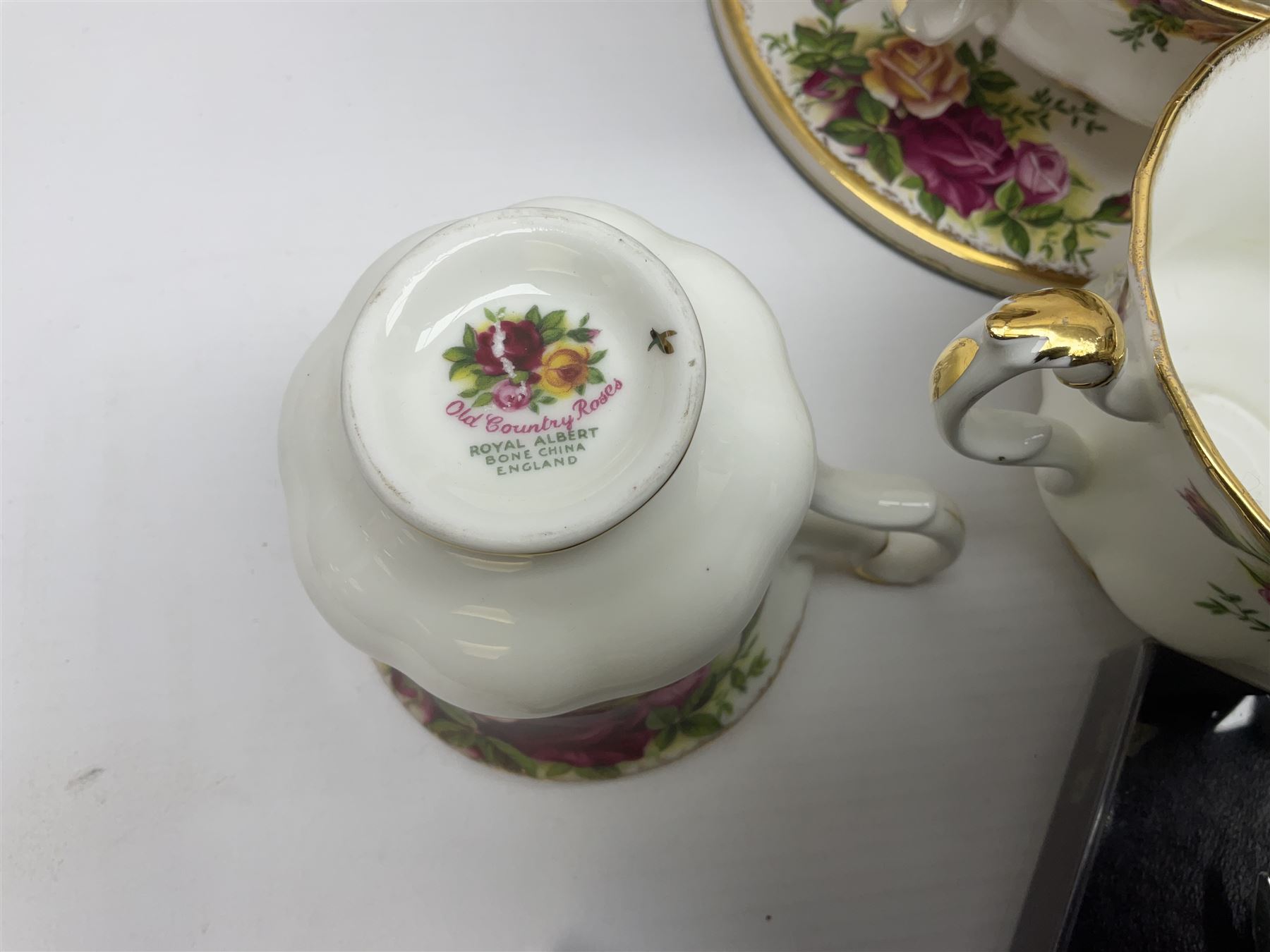 Royal Albert Old Country Roses pattern coffee service for six - Image 16 of 17