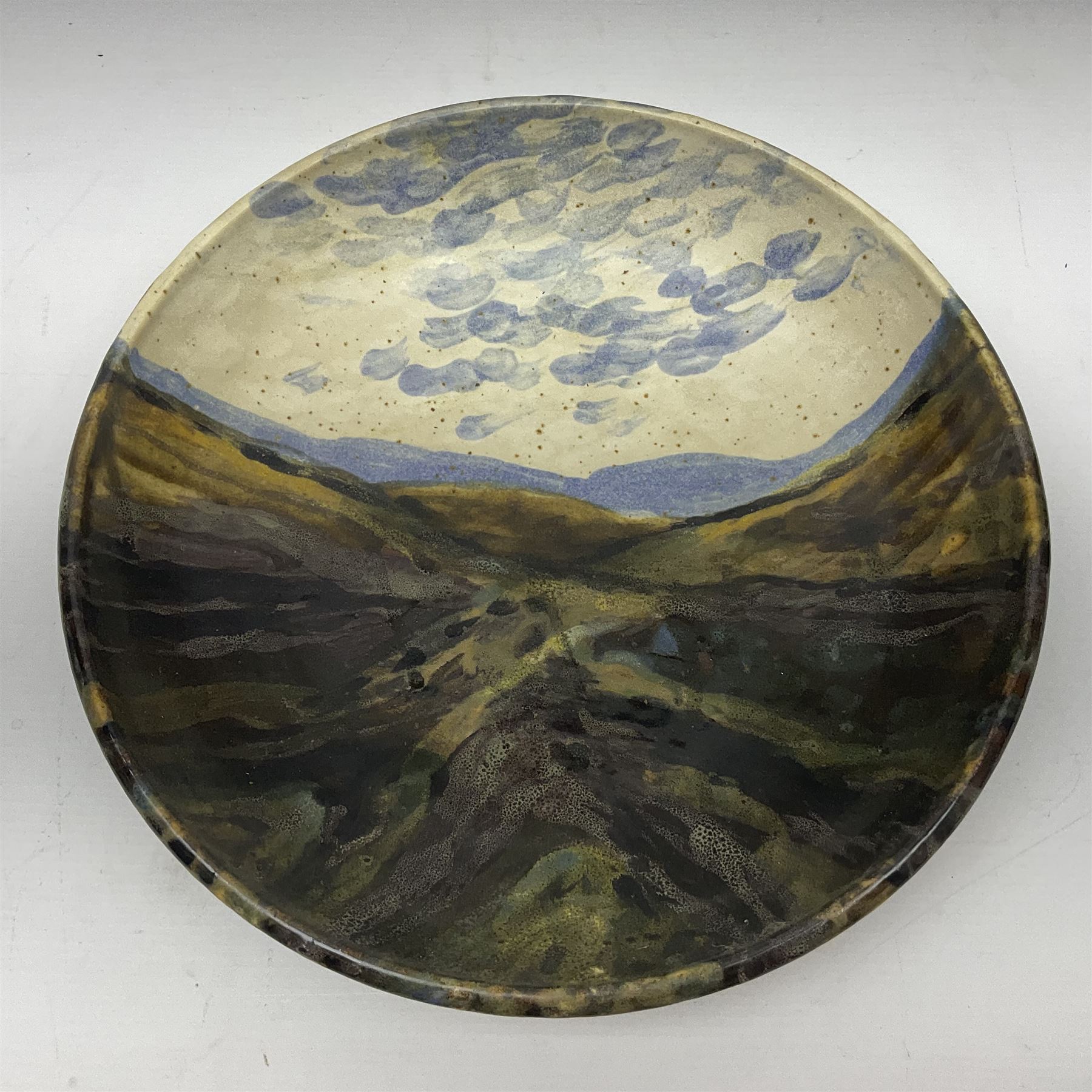 Wendy Abbott Salt; Three studio pottery dishes - Image 9 of 10