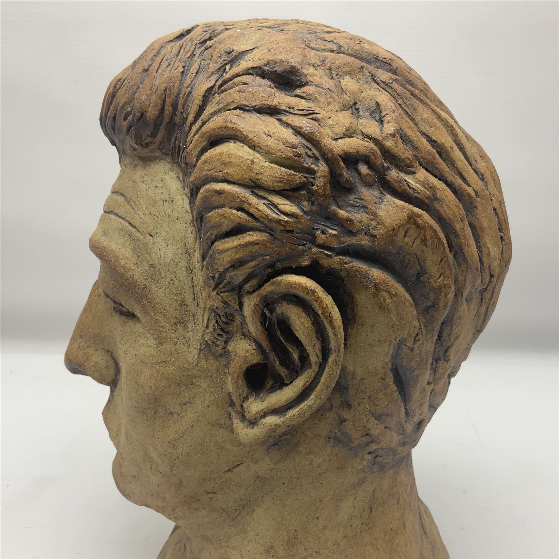 Studio Pottery bust - Image 4 of 8