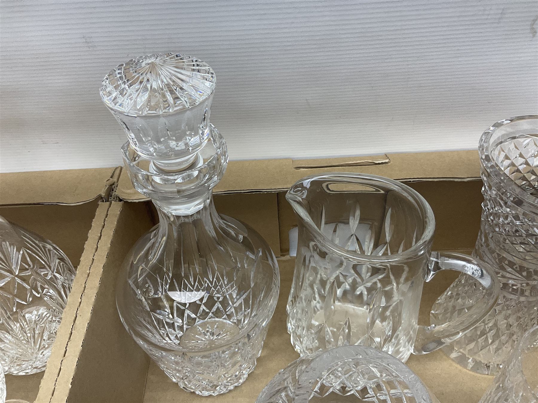 Collection of Waterford and Tyrone crystal - Image 9 of 9