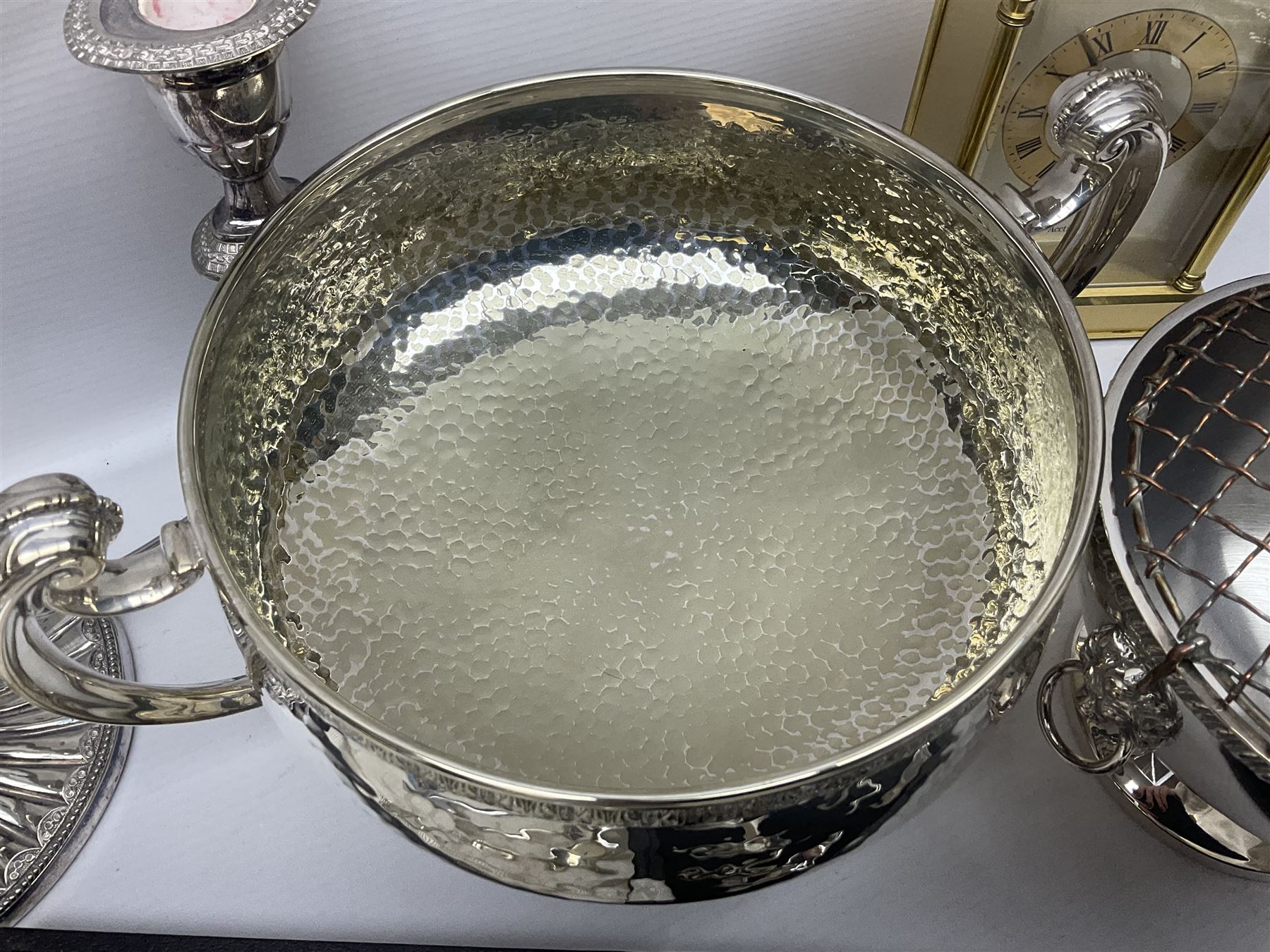 Suckling & Sons silver plated twin handled bowl - Image 6 of 10