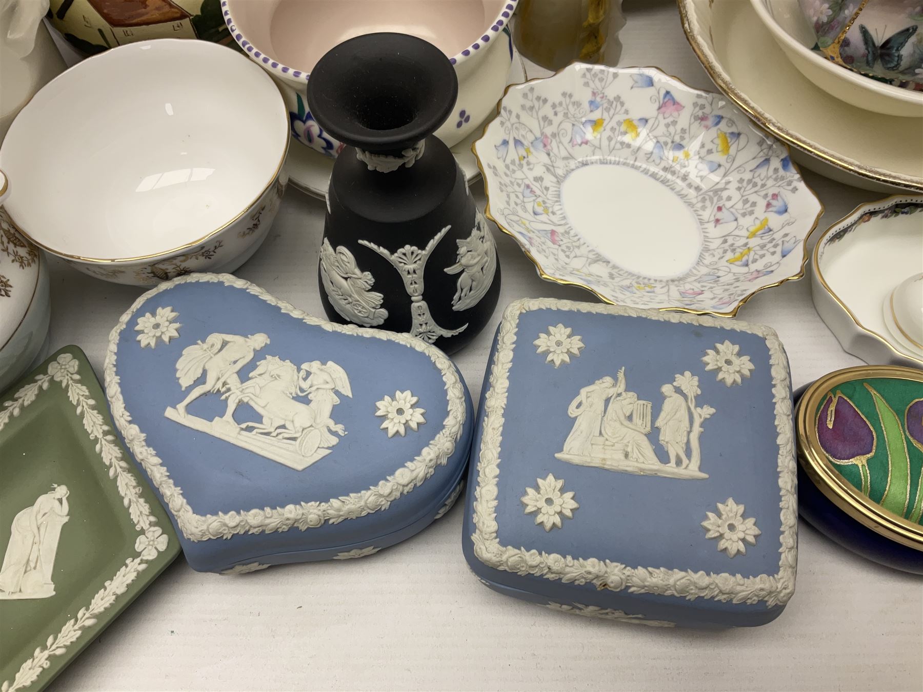 Wedgwood Jasperware vase and trinket boxes etc - Image 2 of 15