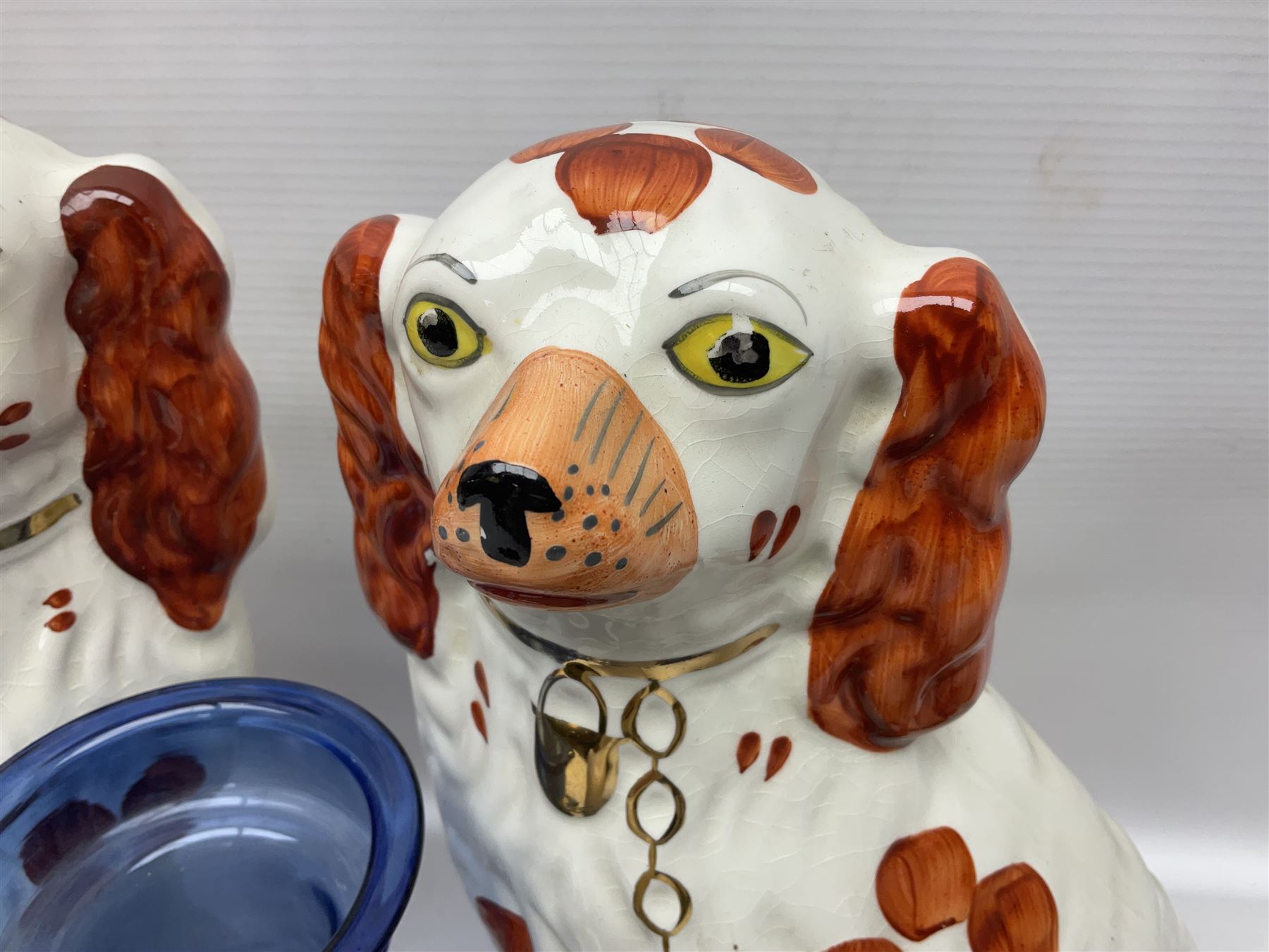 Pair of Staffordshire style dogs and a pair of Staffordshire style cats - Image 7 of 9