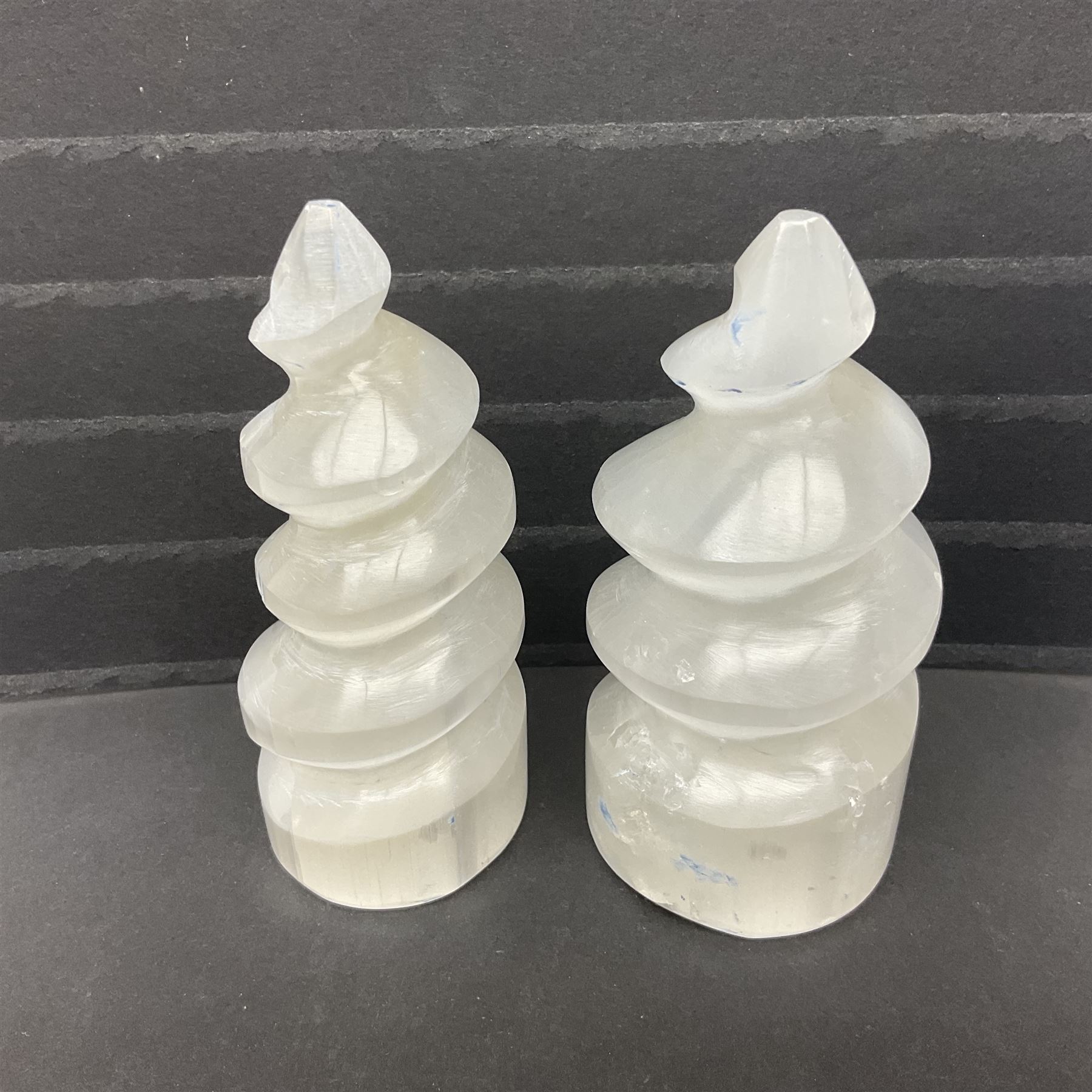 Pair of Selenite spiral towers - Image 2 of 4