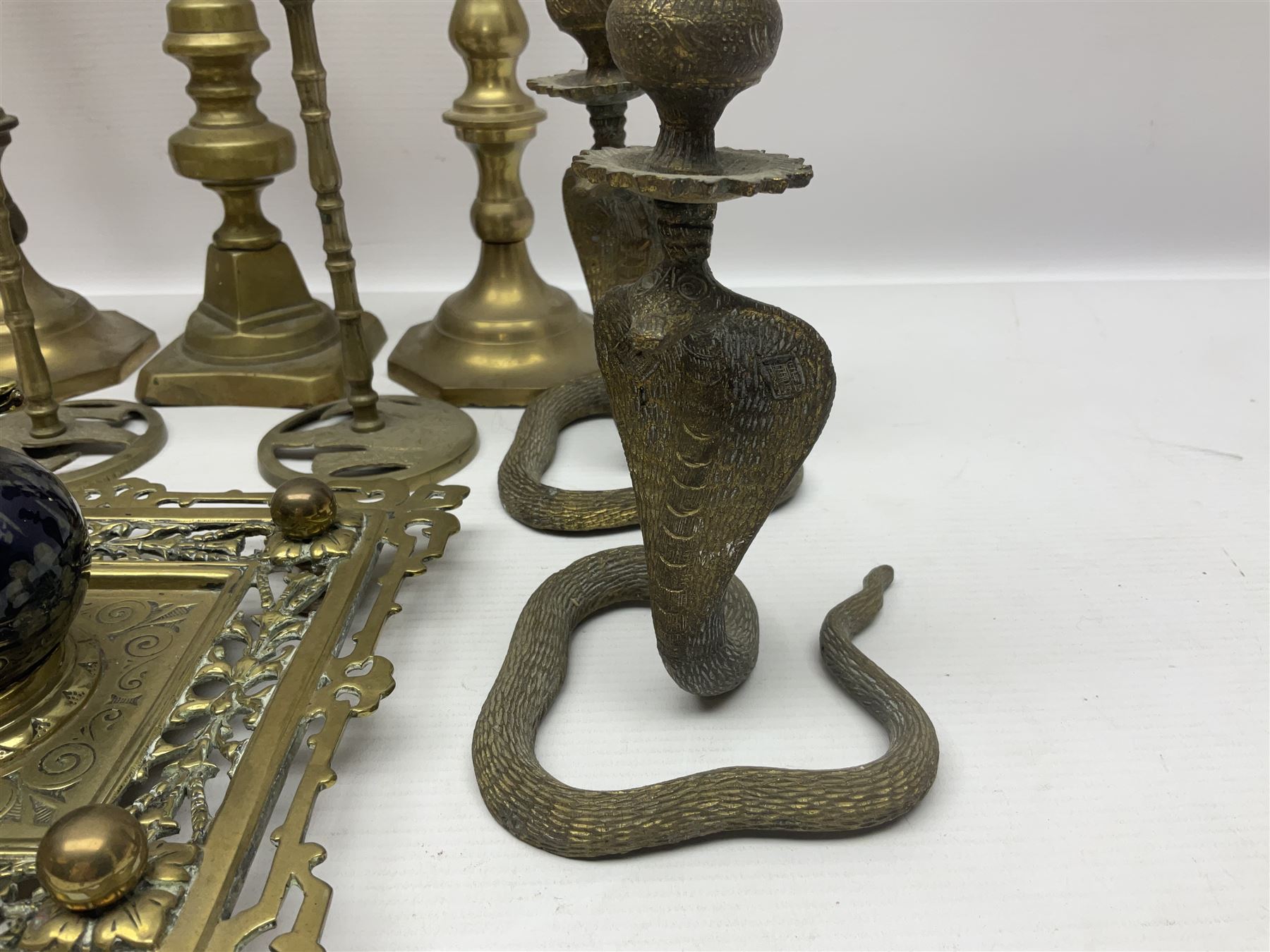 Brass inkstand - Image 3 of 8