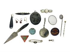 Victorian and later costume jewellery