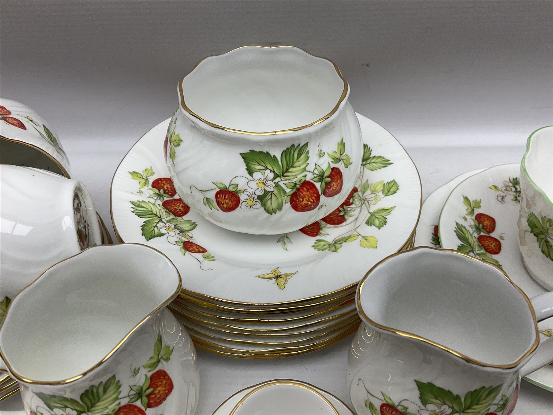 Ringtons and Queen's China Virginia Strawberry pattern teawares - Image 5 of 8