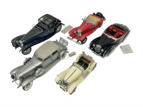 Franklin Mint - five 1:24 scale die-cast precision models comprising 1930 Bugatti Royale Coupe Napol