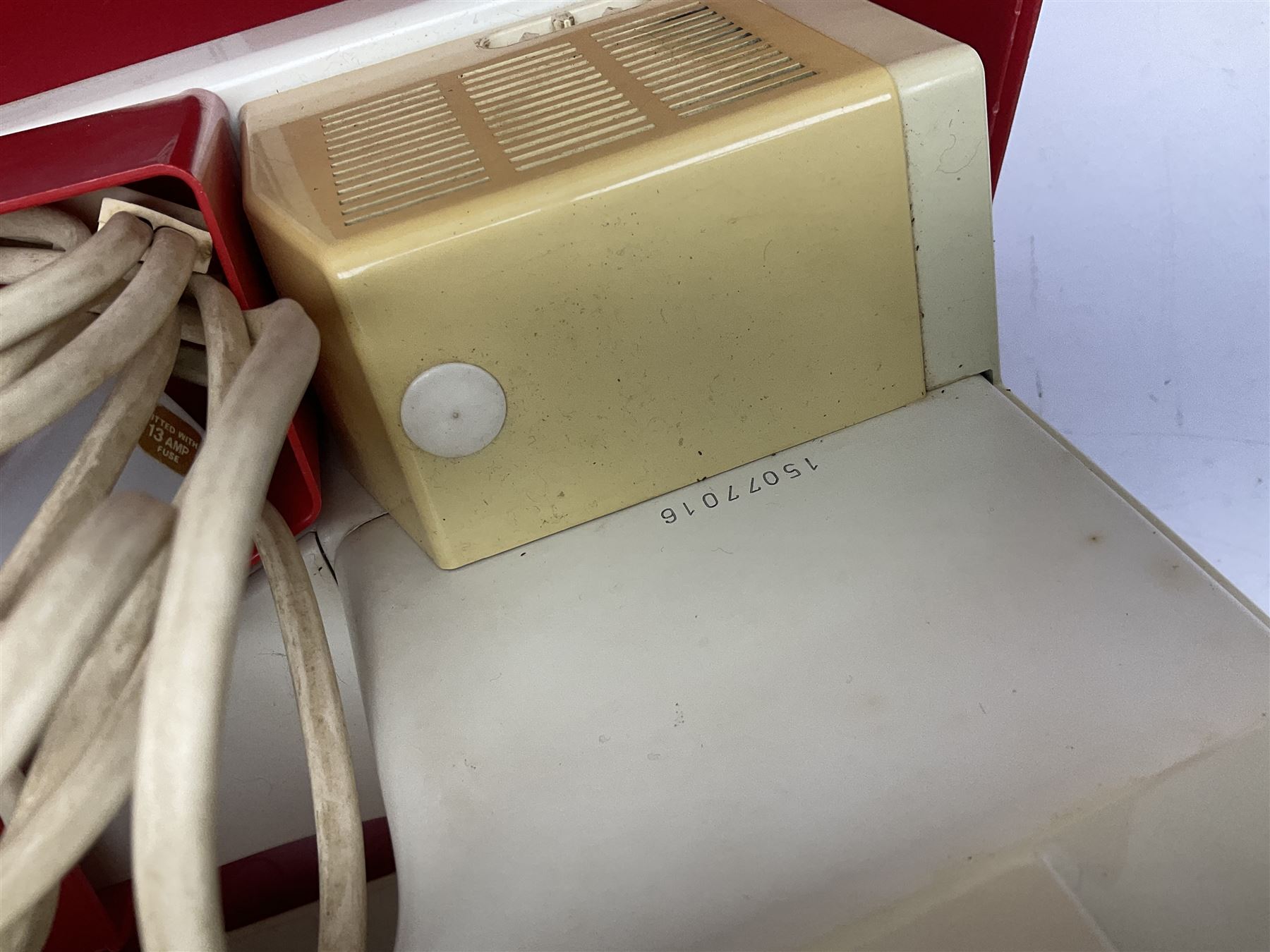 Mid 20th Century Bernina Record Electronic sewing machine in case - Image 7 of 8