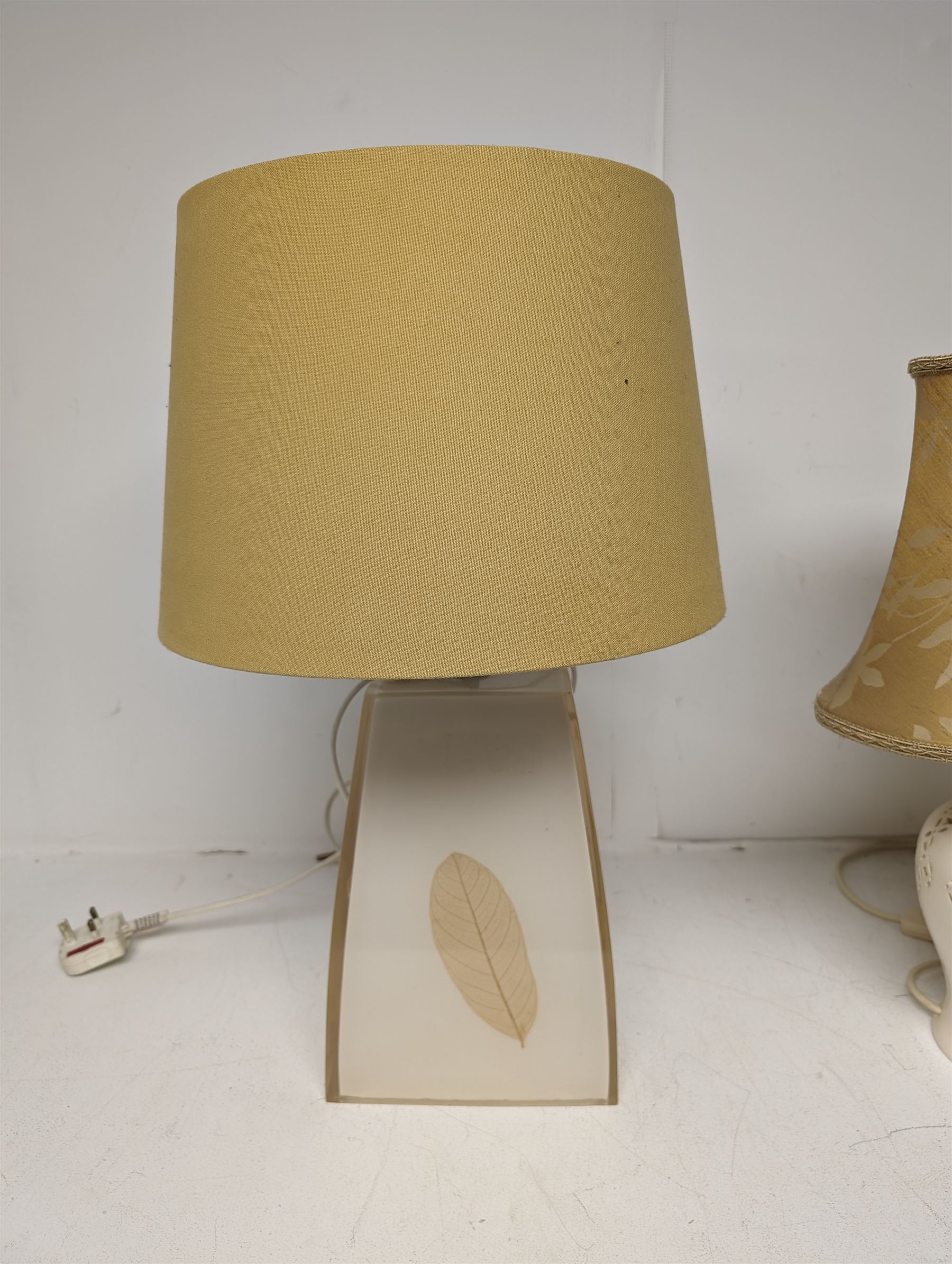 Two table lamps - Image 3 of 3