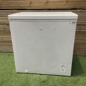 Logik L198CFW20 chest freezer in white