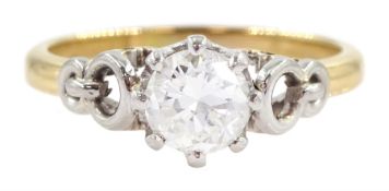 Gold single stone round brilliant cut diamond ring