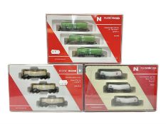 Fleischmann 'N' gauge - three sets of goods wagons comprising No.846005 Knickkesselwagen-Set Bauart