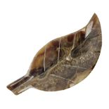 Hardstone dish in the form of a leaf