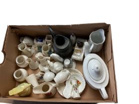 Collection of Crested ware including