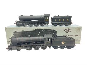 ‘00’ gauge - kit built NER.LNER.BRB16 4-6-0 steam locomotive and tender no.1415 finished in LNER bla