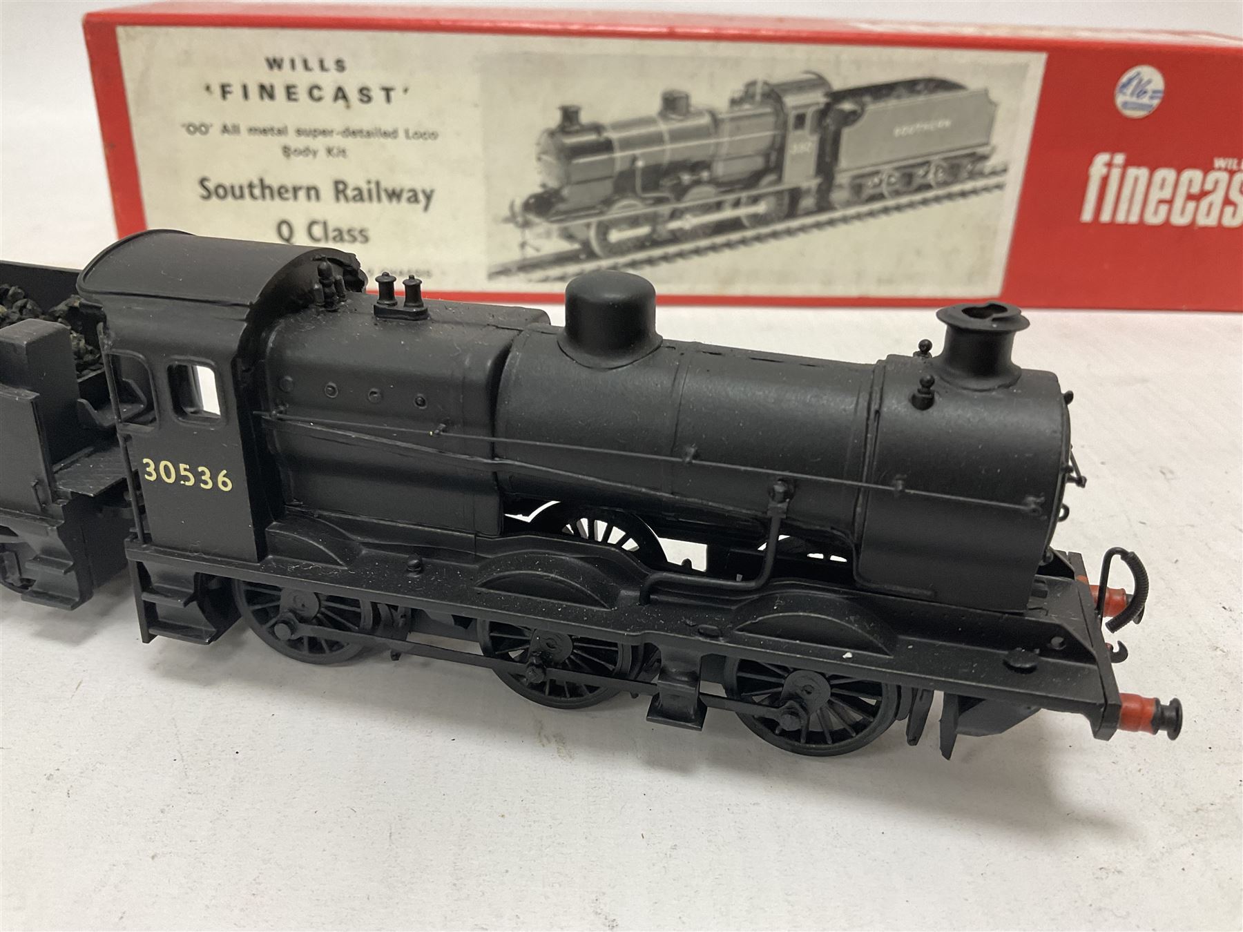 ‘00’ gauge - two kit built steam locomotive and tenders comprising SR/BR Class Q 0-6-0 no.30536 fini - Image 11 of 18
