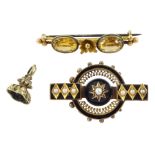 Victorian gold black enamel and split pearl mourning brooch