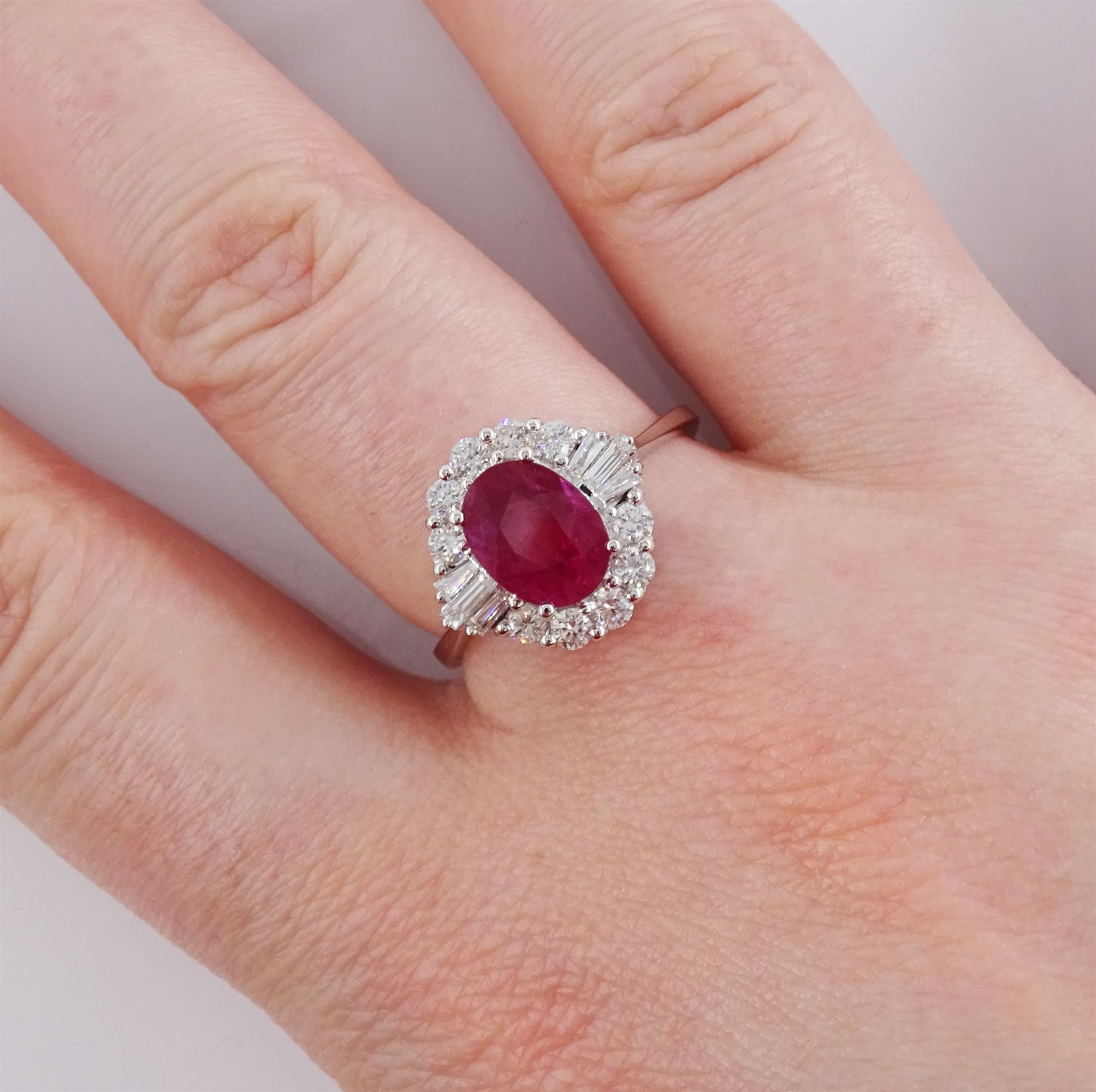 18ct white gold oval cut ruby and round brilliant cut diamond cluster ring - Image 2 of 4