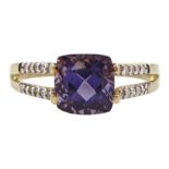 9ct gold single stone cushion cut amethyst ring