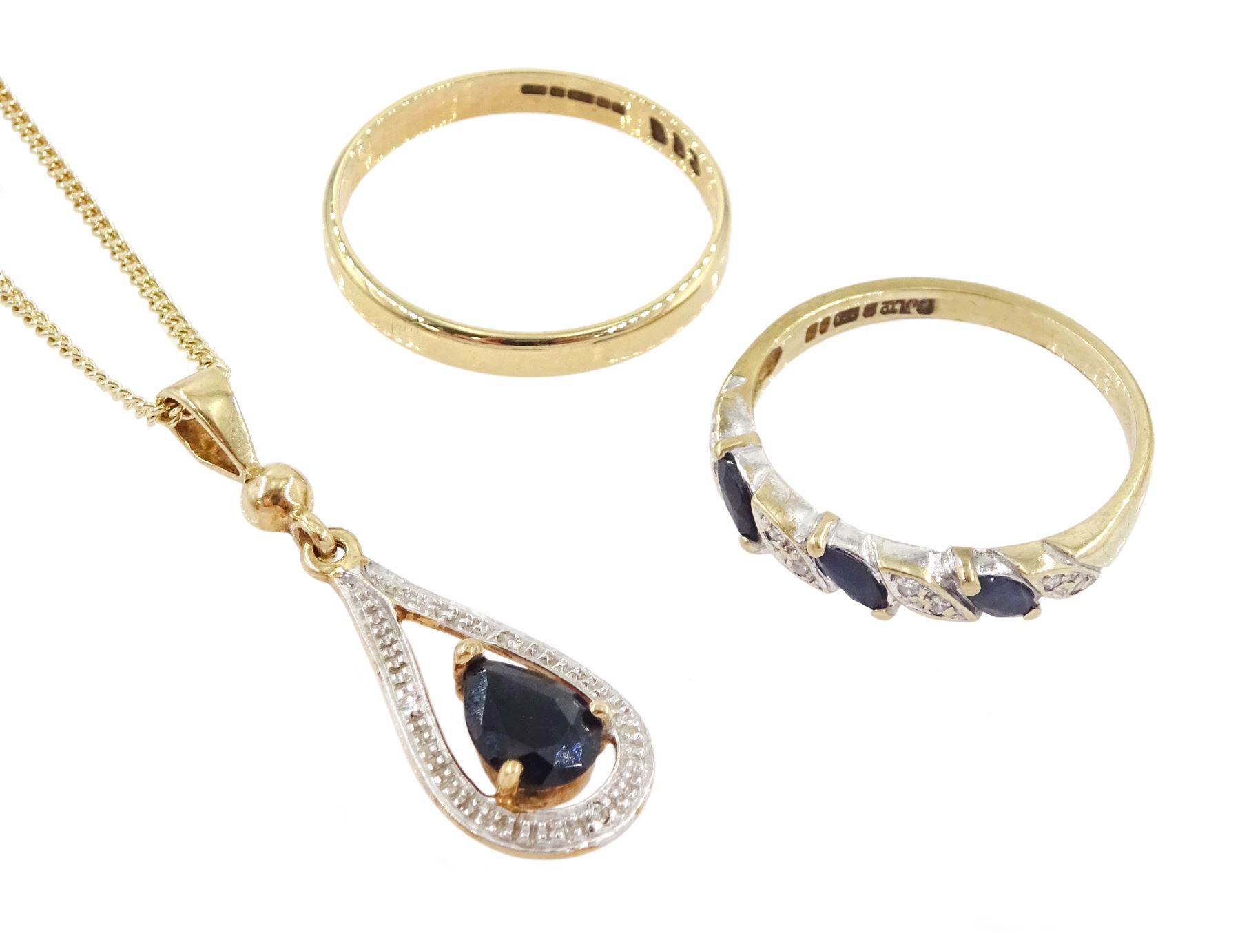 9ct gold jewellery including sapphire and diamond chip pendant necklace